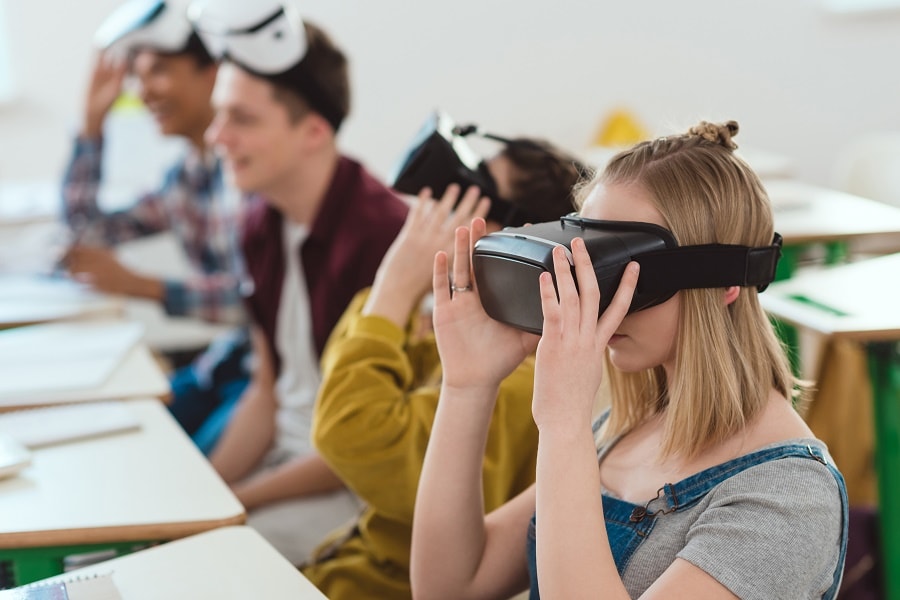 Разработка VR-игр на Unity Разработка VR-игр на Unity
